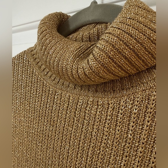 Liz Claiborne Gold Turtleneck Metallic Sweater Size- L - Picture 3 of 5